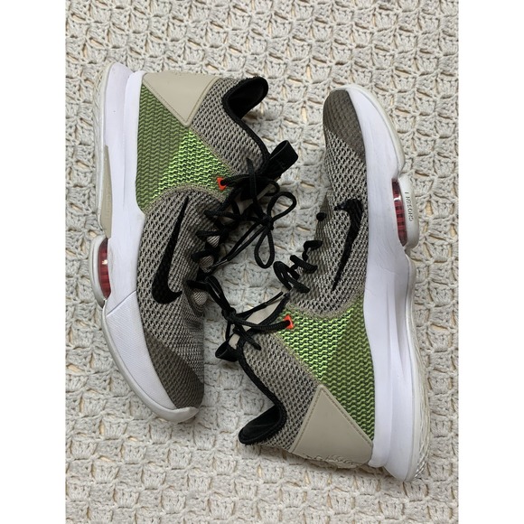 Nike Lebron Witness IV 4 String Black Volt Basketball Shoes BV7427-200 Men's 14 - Picture 2 of 8